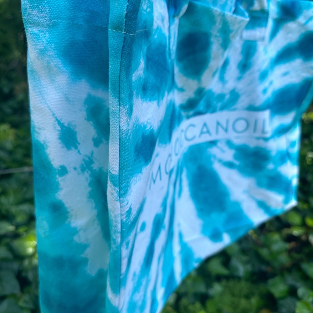 Turquoise and White Tote - Picture 3 of 6